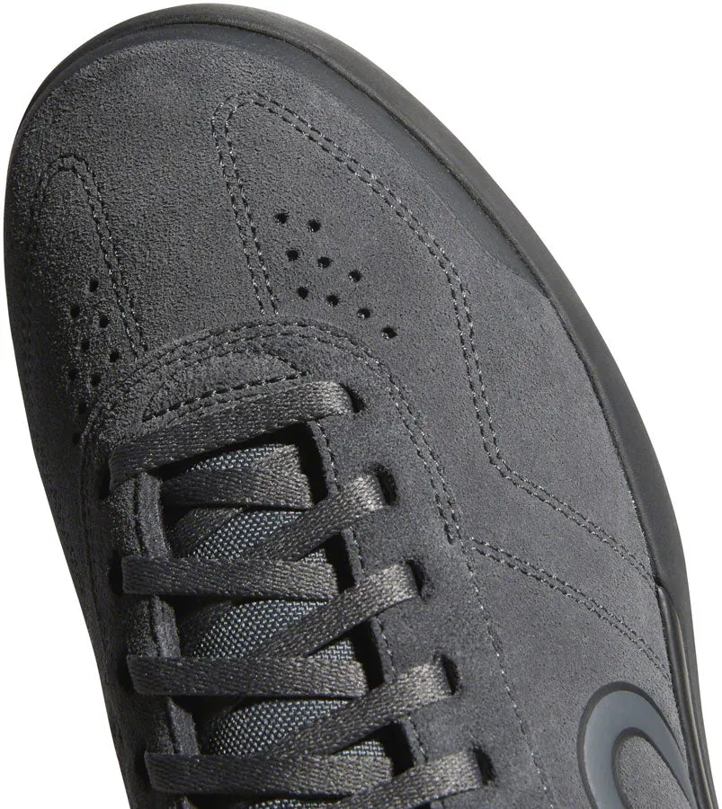 Five Ten Sleuth DLX Flat Shoe - Men's, Grey Six / Core Black / Matte Gold