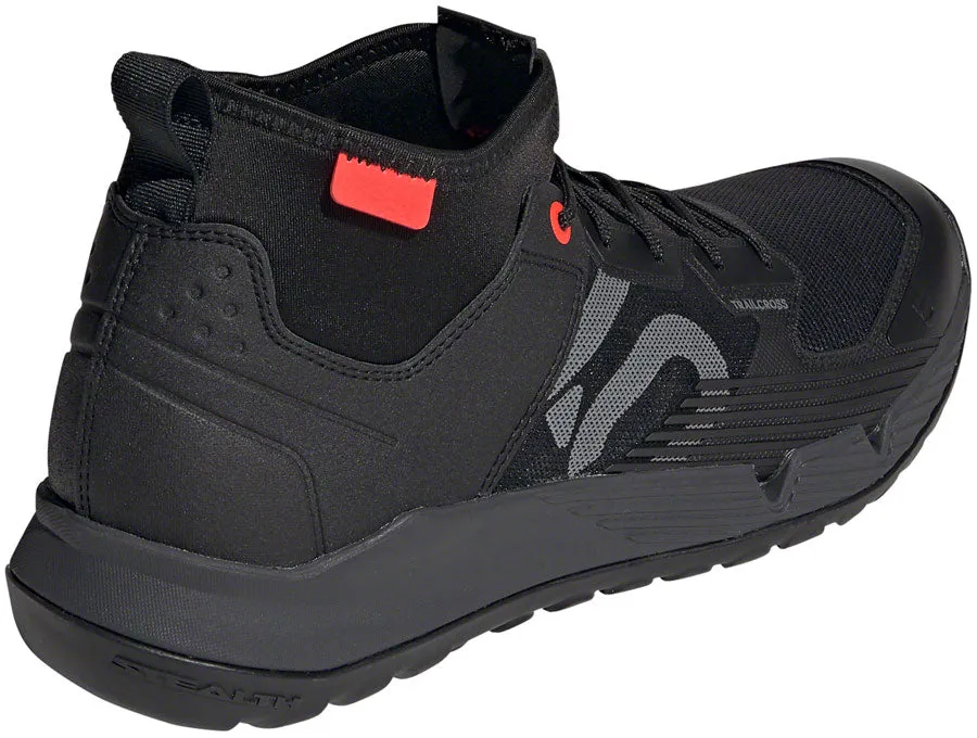 Five Ten Trailcross XT Flat Shoe - Men's, Core Black / Grey Four / Solar Red