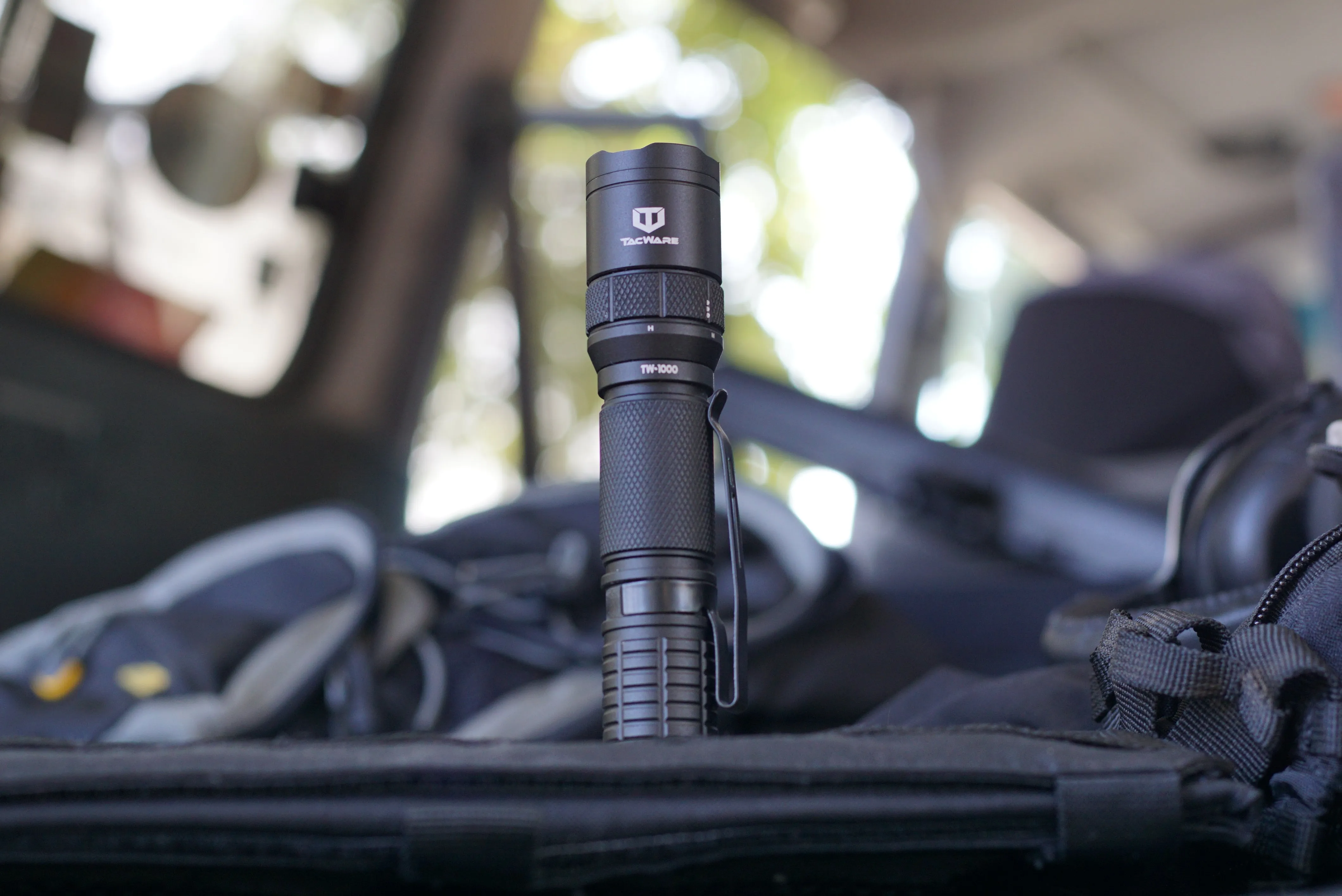 TW-1000 Tactical Flashlight